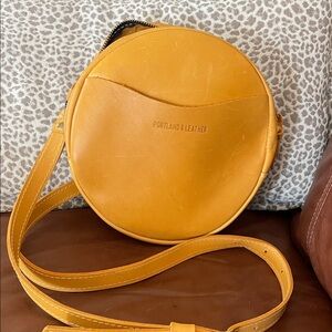 Portland Leather Circular Crossbody Bag - Sunflower Yellow